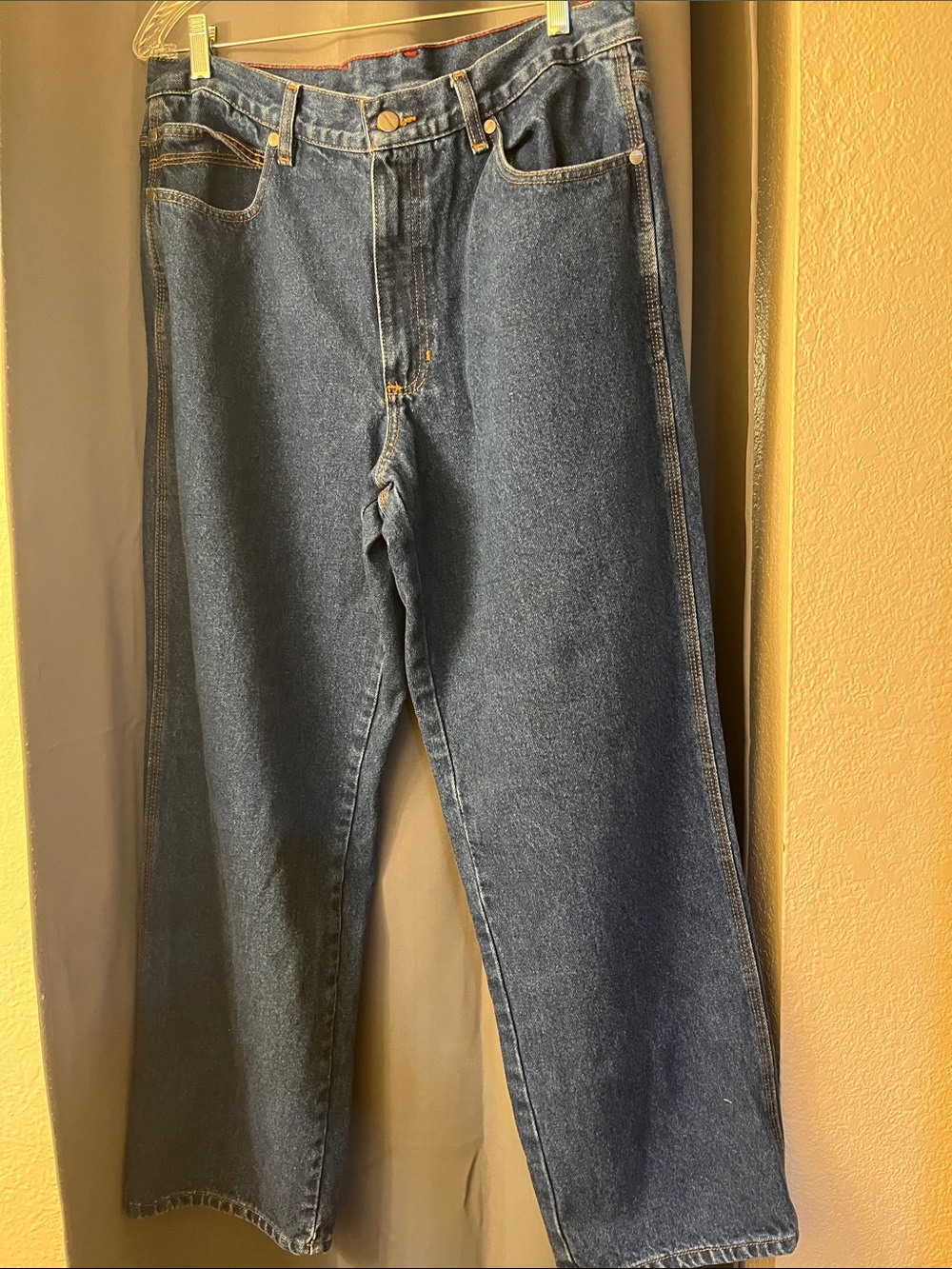 Craftsman  Men's Dark Blue Relaxed Fit Jeans!